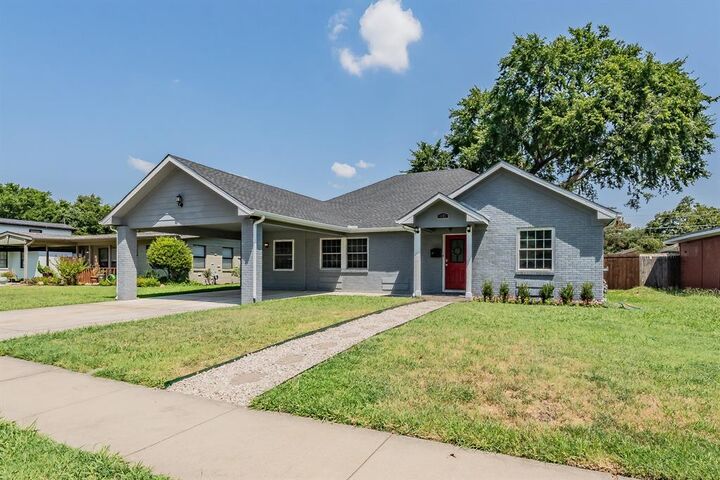 Property Photo: 1601 Briarwood Lane TX 75061