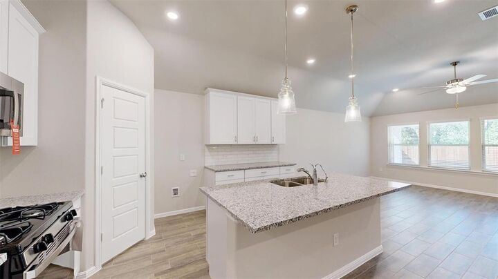 Property Photo:  516 Big Bend Parkway  TX 75407 