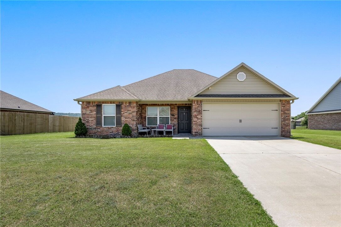 Property Photo: 1321 General Marmaduke Drive AR 72753