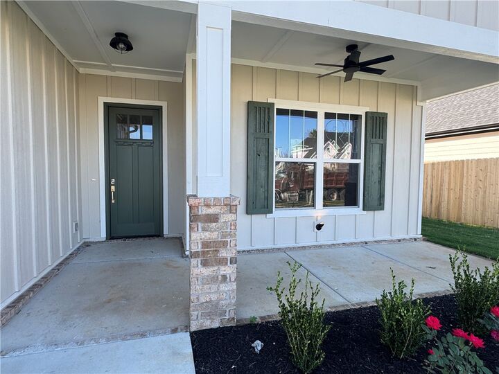 Property Photo: 2717 Amaris Avenue AR 72745