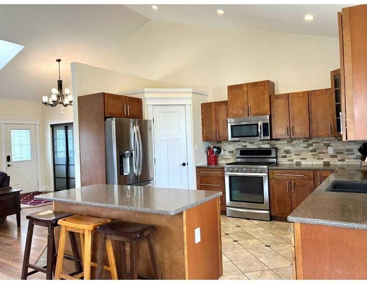 Property Photo: 835042 Range Road 233 AB T8S 1S4