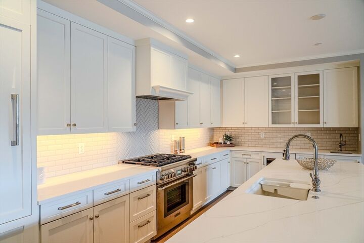 Property Photo:  87 Elm Street 322  MA 02025 