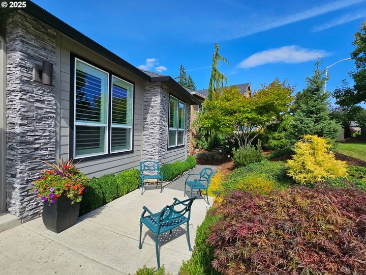 Property Photo: 1116 N Heron Dr WA 98642