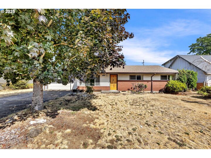 Property Photo:  313 SE 98th Ave  WA 98664 
