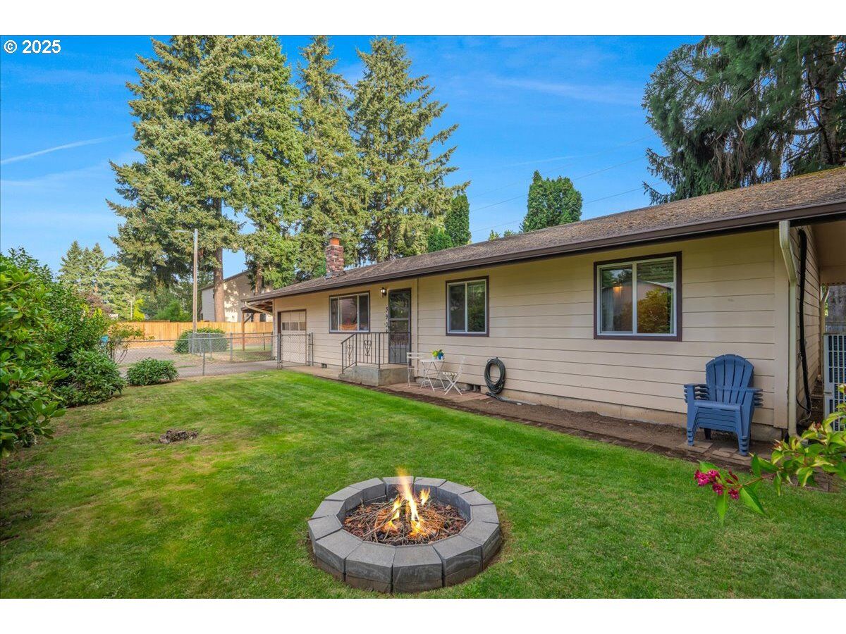 Property Photo:  3908 NE 131st Ave  WA 98682 