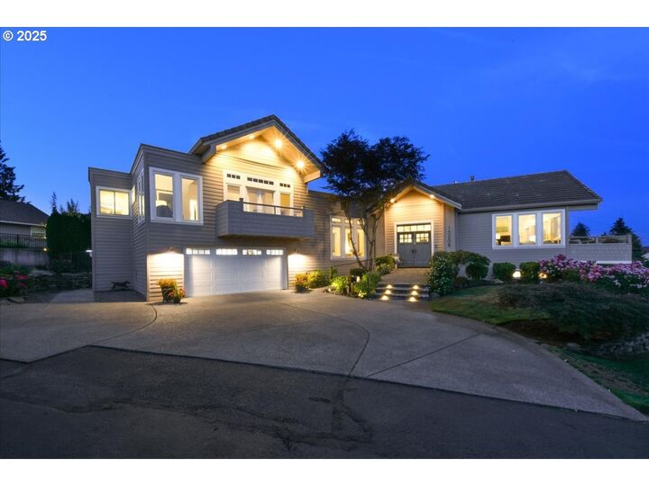 15208 SE Evergreen Hwy  Vancouver WA 98683 photo