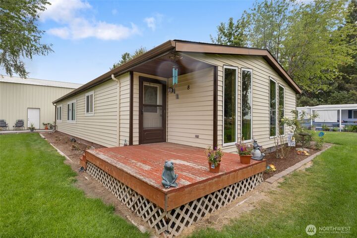 Property Photo:  7472  Rd F  SE 8  WA 99344 