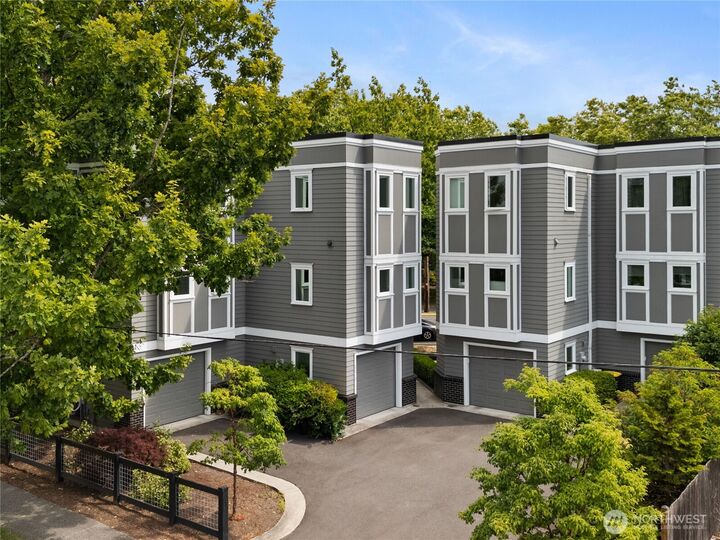 2019  Cornwall Avenue  Bellingham WA 98225 photo