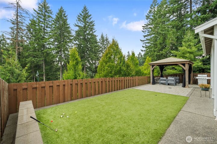 Property Photo: 27481 209th Court SE WA 98038