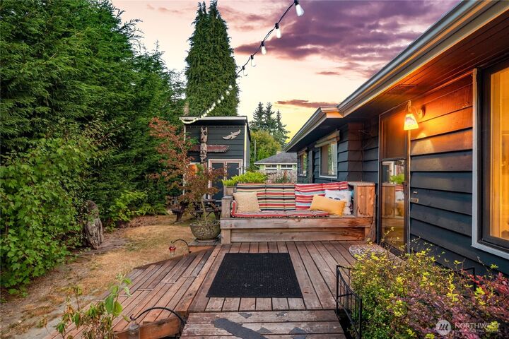 11803  14th Avenue S  Seattle WA 98168 photo