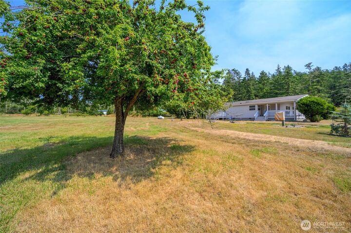 Property Photo: 155 Airport Perimeter Way WA 98221