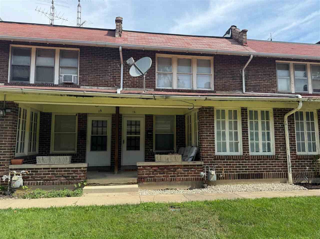 Property Photo: 15 Howard Place IN 47374