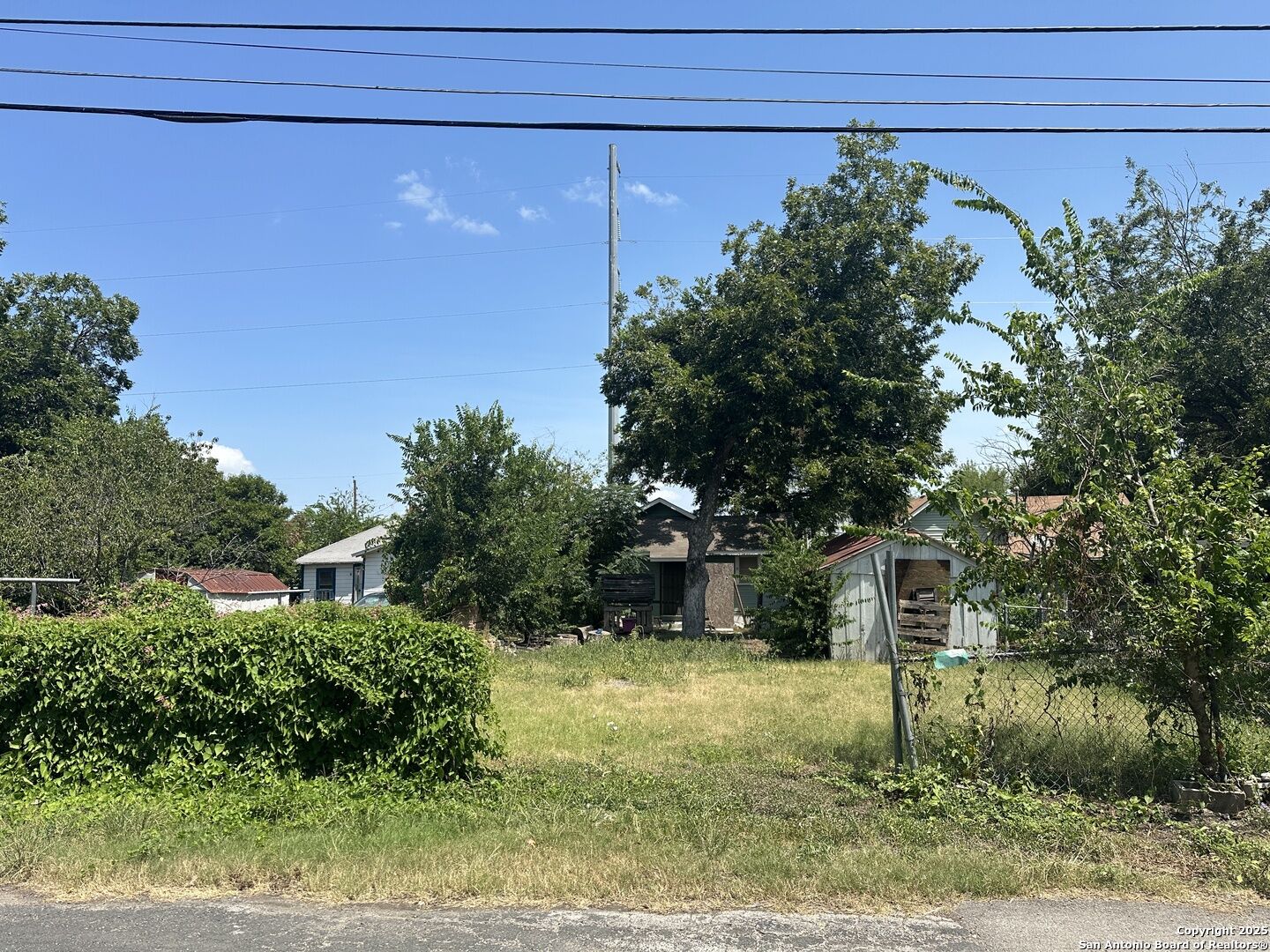 Property Photo:  119 Orphan  TX 78202 