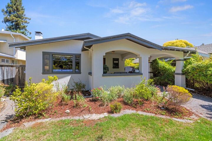 Property Photo: 221 Grand Street CA 94062