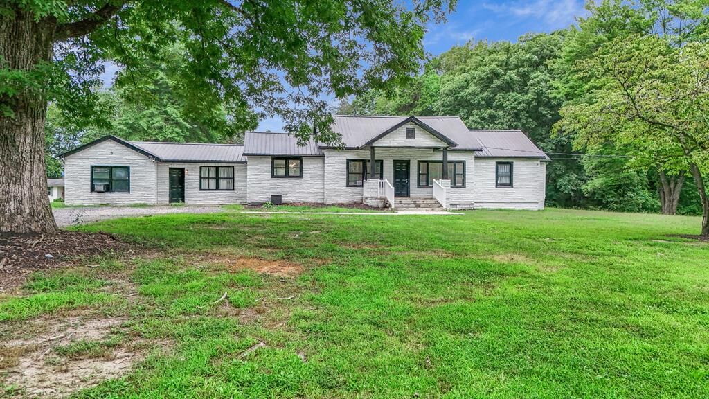 Property Photo: 3331 S Constitution VA 23936