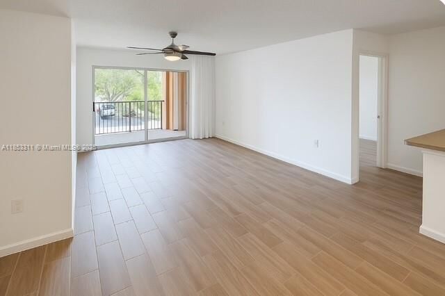 Property Photo: 1150 Wildwood Lakes Blvd 203 FL 34104