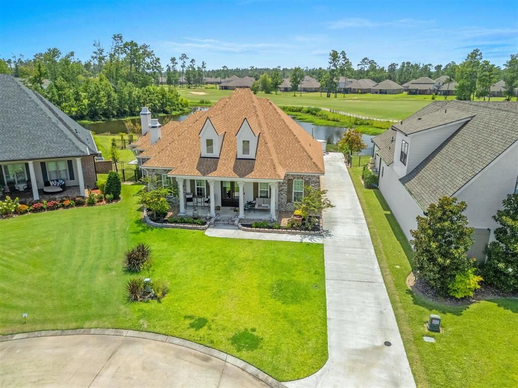 Property Photo: 2407 Hogans Alley LA 70669
