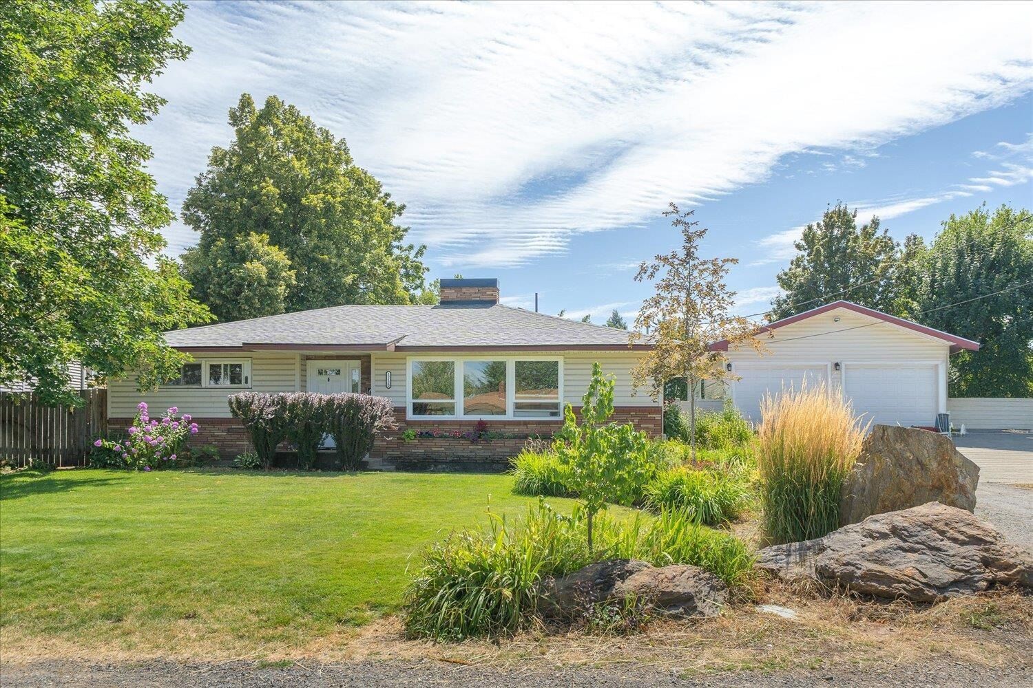 Property Photo:  12120 E Maxwell Ave  WA 99206 