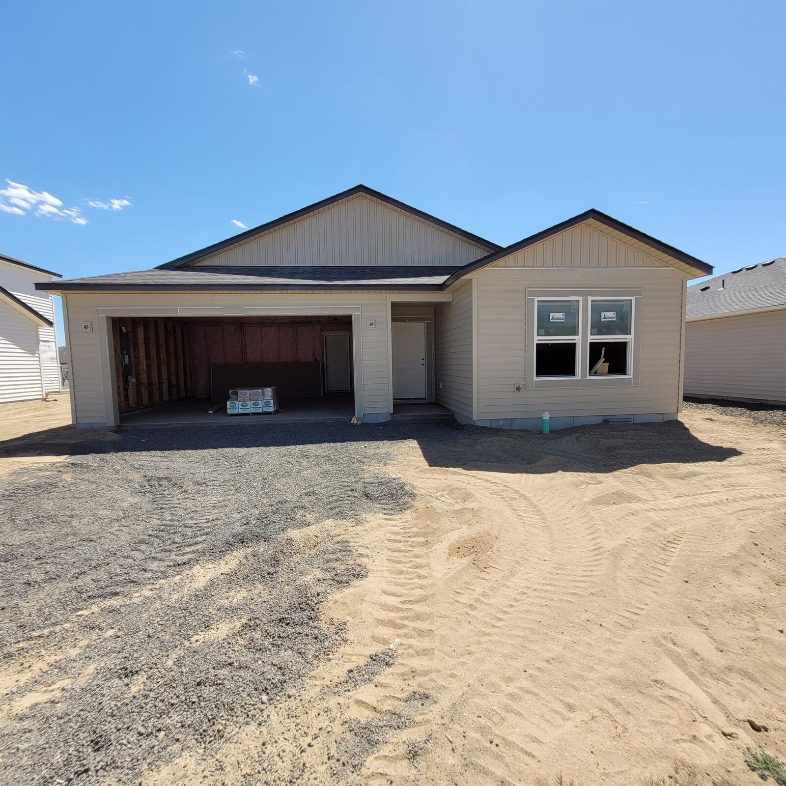 Property Photo: 101 S Braeburn St WA 99006