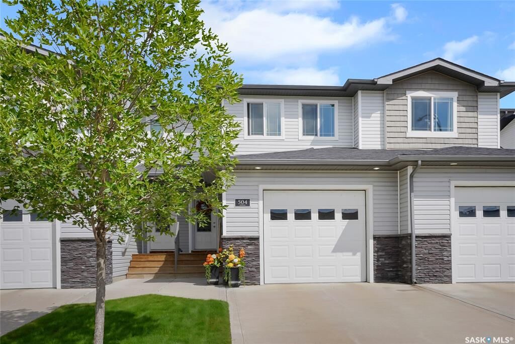 Property Photo:  940 Bradley Street 504  SK S6H 3M4 