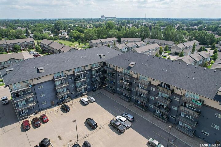 Property Photo:  706 Hart Road 206  SK S7M 4L5 