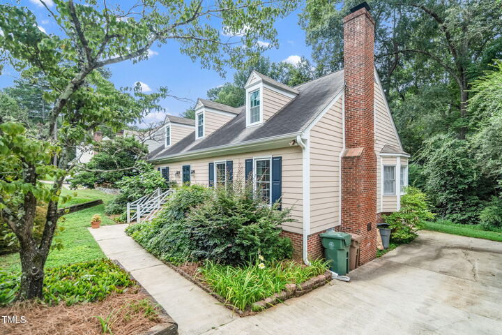 Property Photo: 102 Joel Court NC 27513