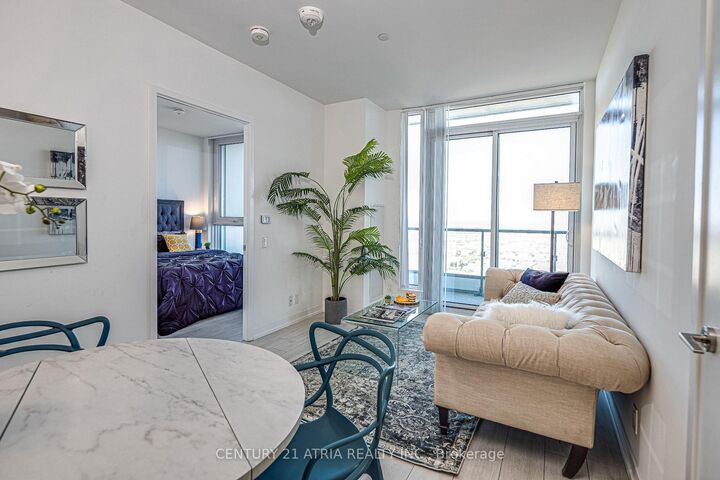 Property Photo: 898 Portage Parkway 5312 ON L4K 0J6