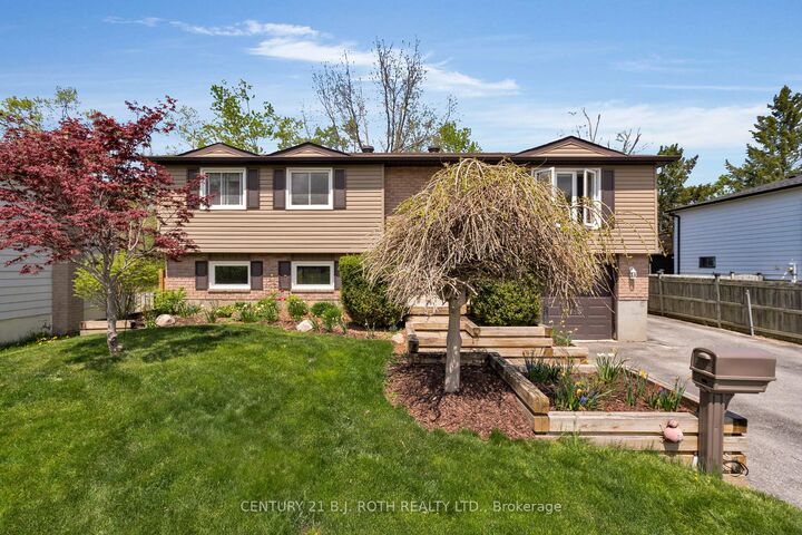Property Photo:  20 Chippawa Court  ON L4M 5N8 