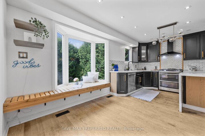 Property Photo:  994 Copperfield Drive  ON L1K 1S4 
