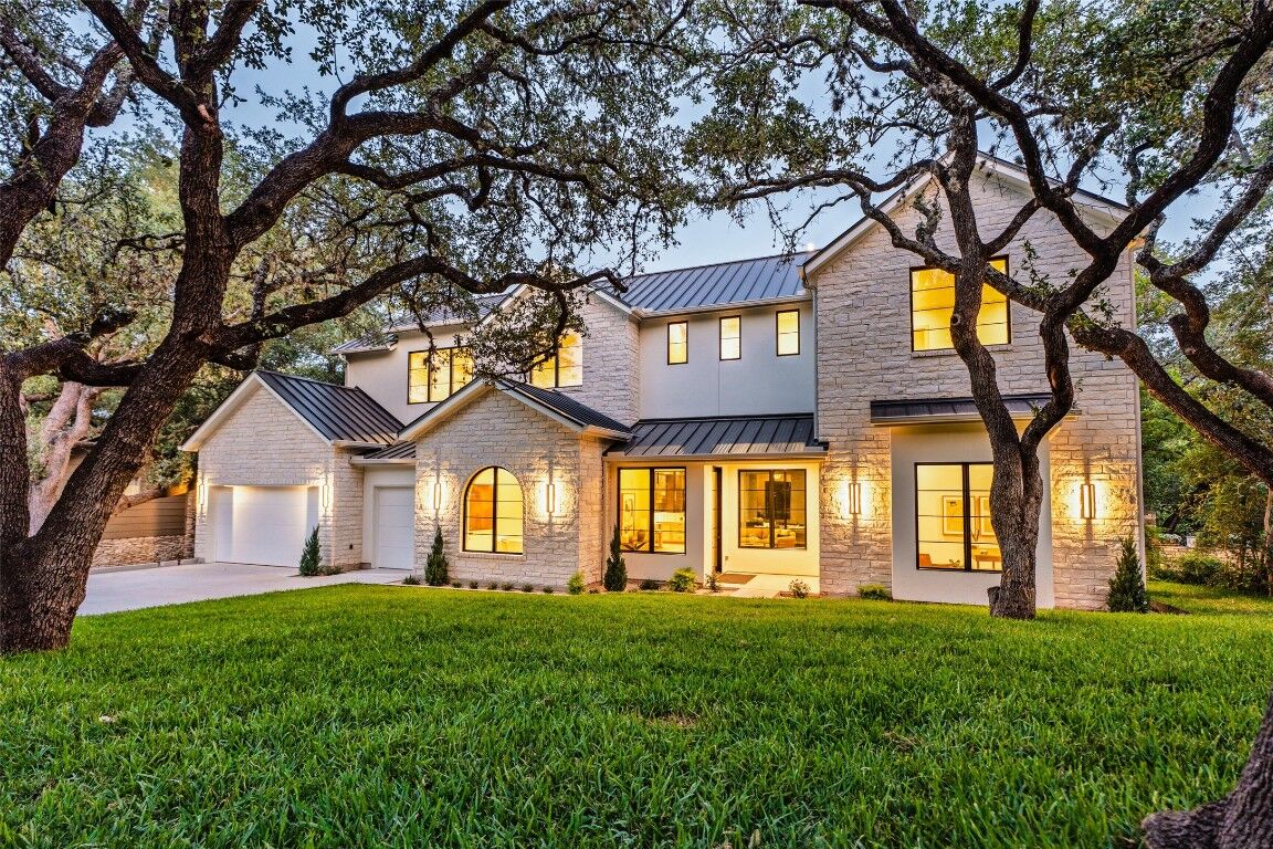 Property Photo: 411 Honeycomb Ridge TX 78746
