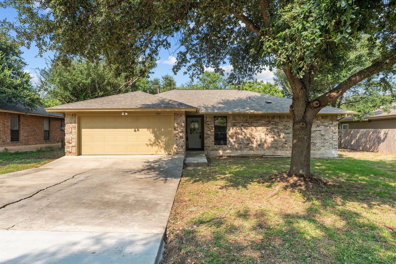 Property Photo: 1802 Dixie Lane TX 78664