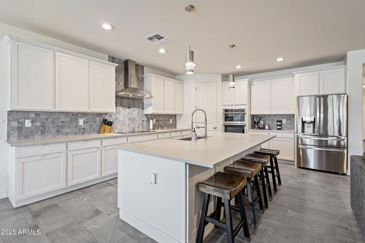 Property Photo: 13531 W Tuckey Court AZ 85307