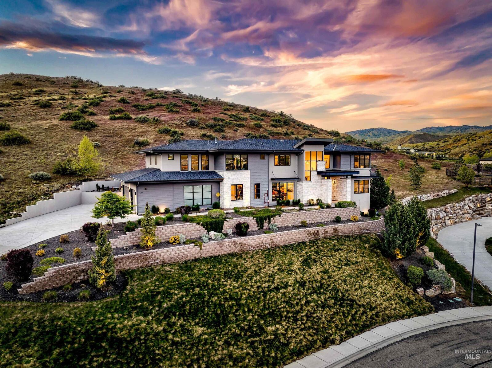 Property Photo: 510 W Paso Fino Dr. ID 83702