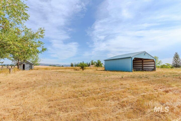 Property Photo: 255 Three Bear Road ID 83537