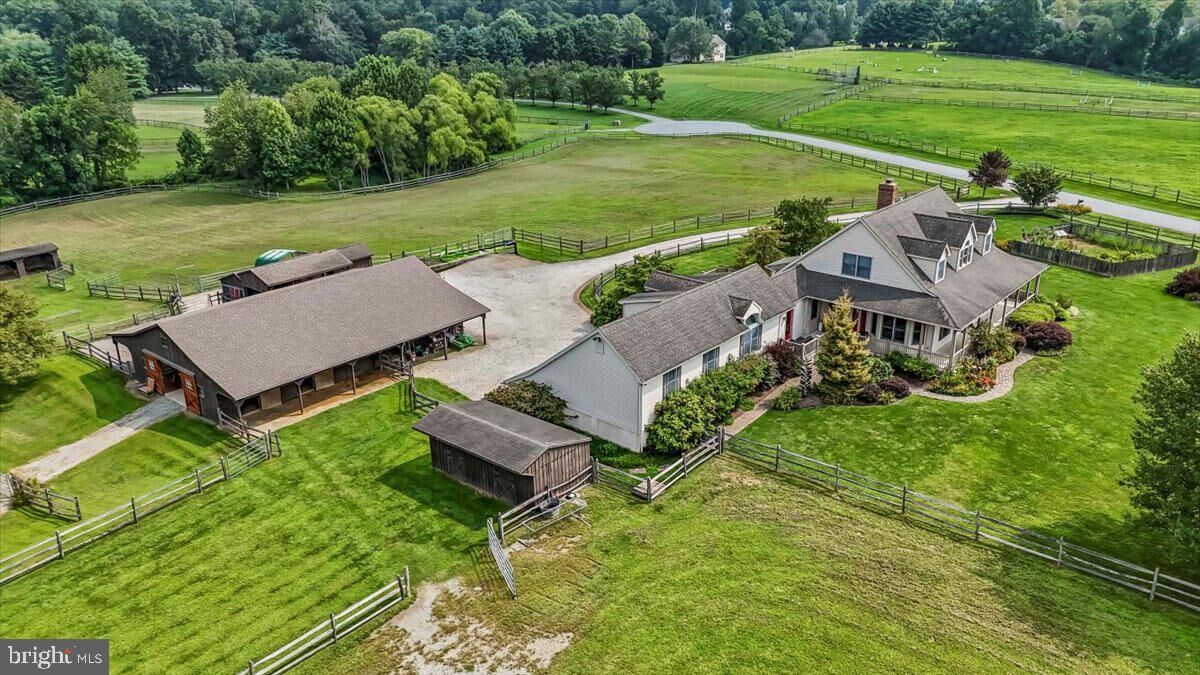 Property Photo:  67 Fairview Lane  PA 19350 