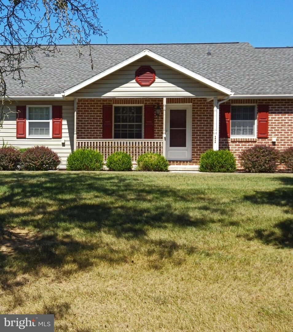 Property Photo:  11 Strawberry Drive  PA 17013 