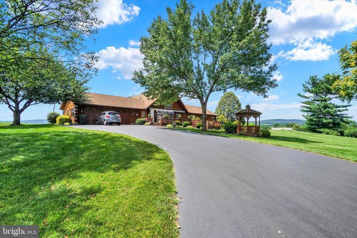 Property Photo:  695 Freysville Road  PA 17406 