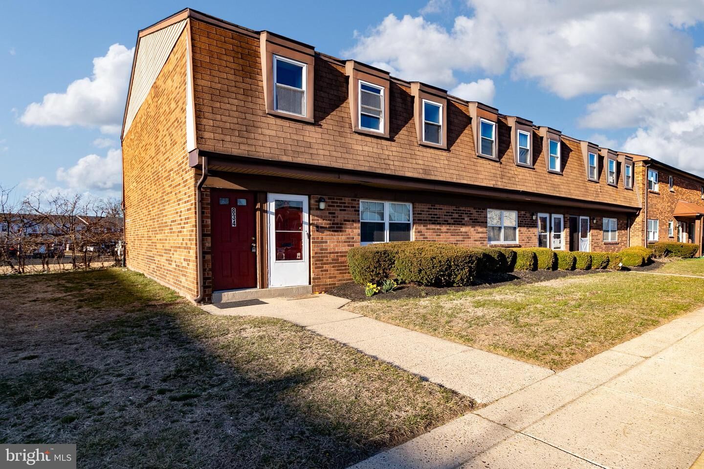 Property Photo:  834 Henri Court  NJ 08016 