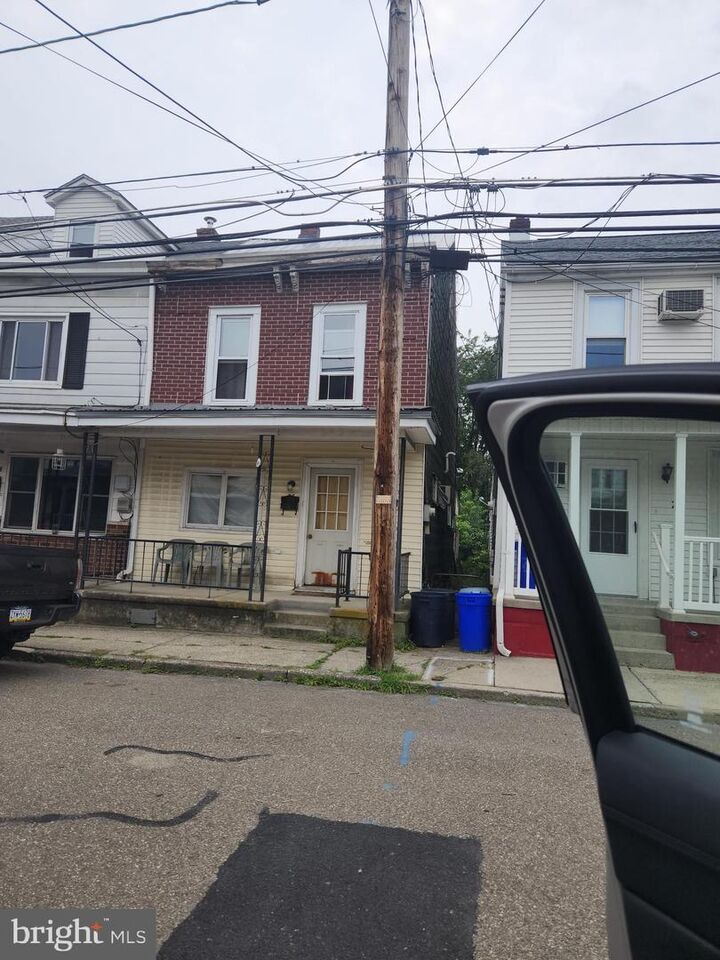 26 S Nichols Street  Saint Clair PA 17970 photo