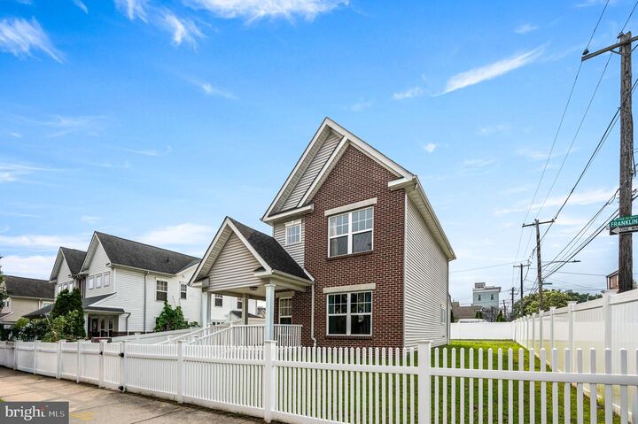 Property Photo: 1520 N Franklin Street PA 19122
