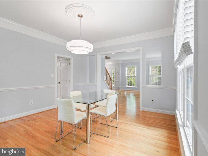 Property Photo: 6201 Cardinal Brook Court VA 22152
