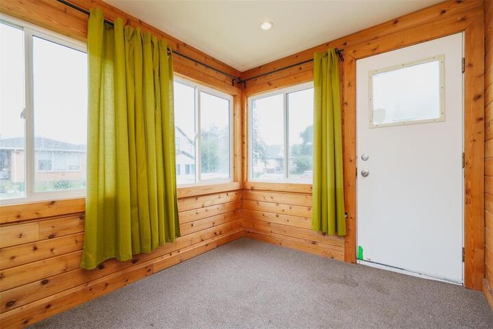 Photo de la propriété: 359 Union Avenue West MB R2L 0C9