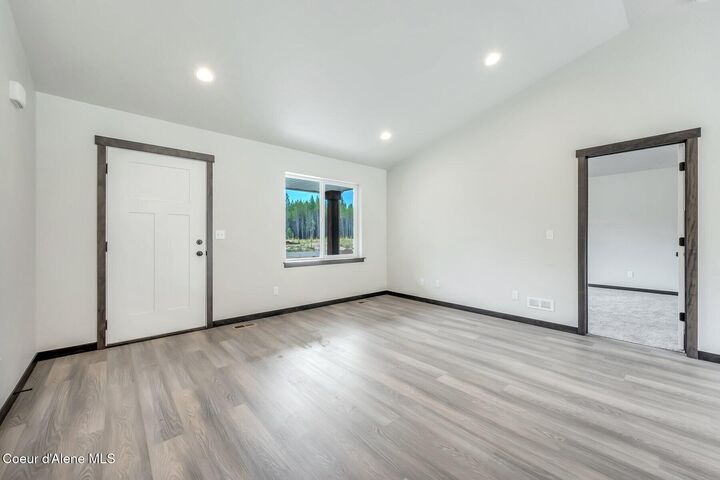 Property Photo: 69 Mohawk Drive ID 83801