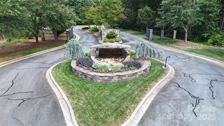 Property Photo: 4488 Mirror Lake Drive NC 28609