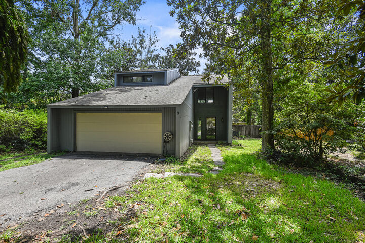 Property Photo: 9 Stallion Court SC 29407