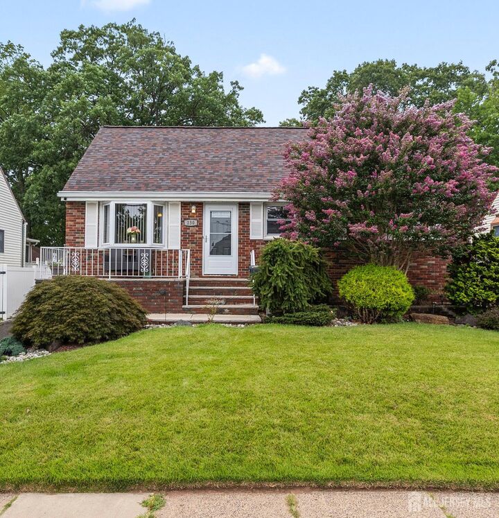 Property Photo:  150 Worth Street  NJ 08830 