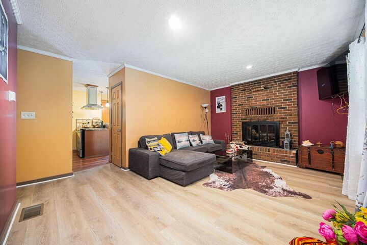 Property Photo:  4933 Travers Court  OH 43026 