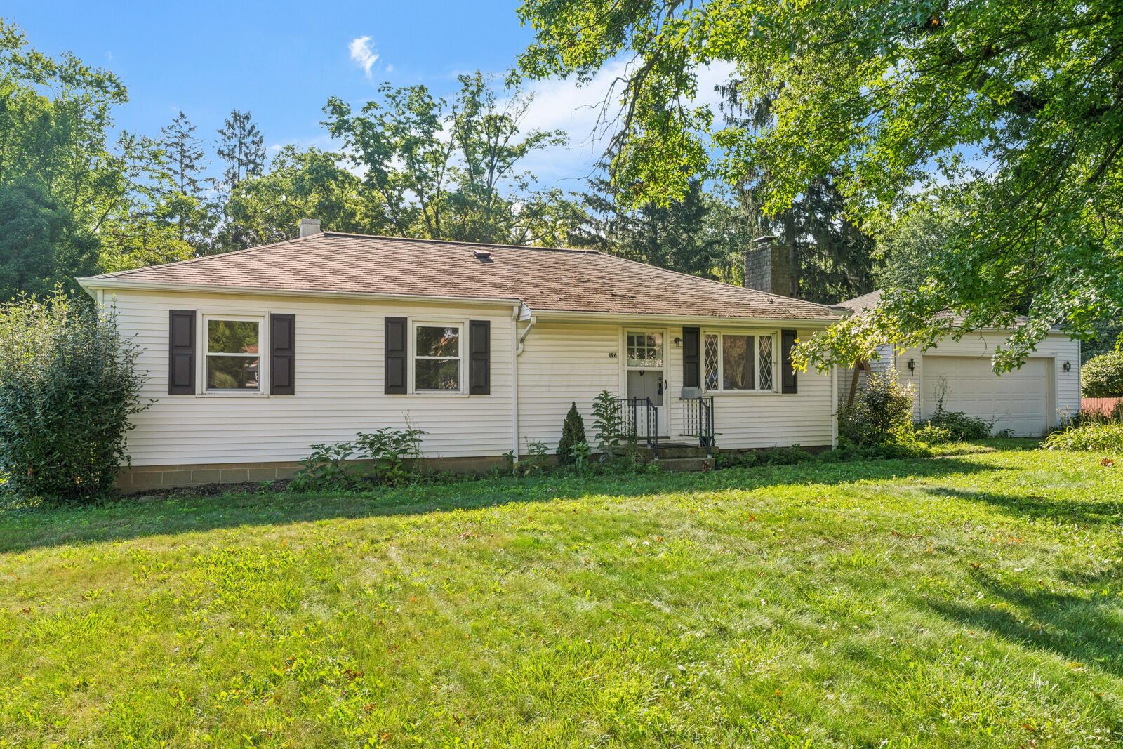 Property Photo:  196 Euclid Avenue  OH 43015 