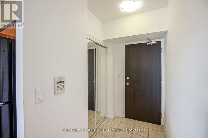 Property Photo: 5791 Yonge Street 1507 ON M2M 3T9
