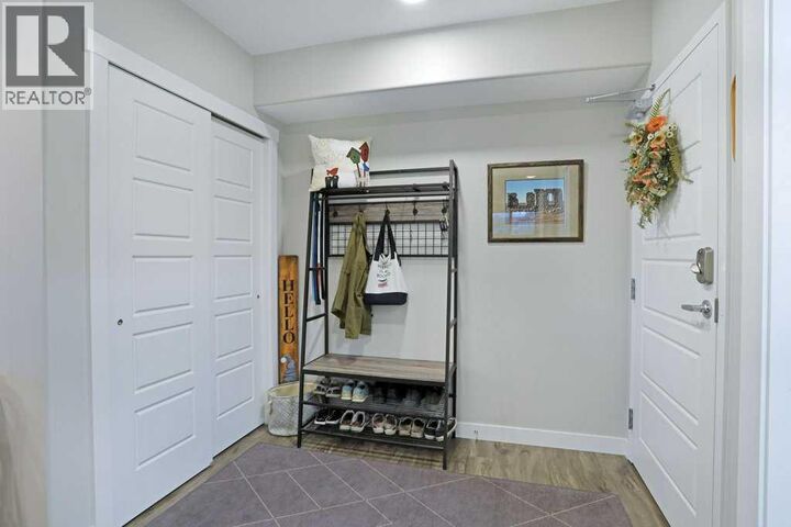 Property Photo:  499 Meadowlake Court East  AB T1R 0Y7 
